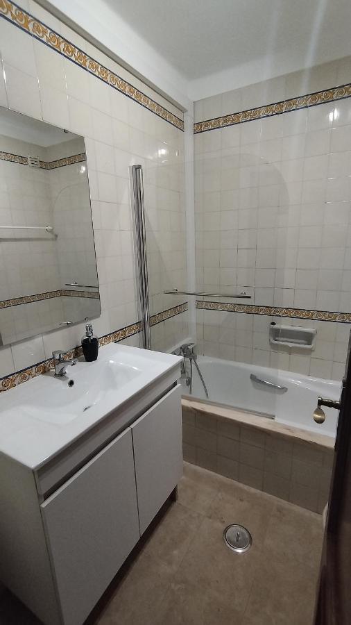 شقة Quarto Com Varanda No Centro Em تافيرا المظهر الخارجي الصورة